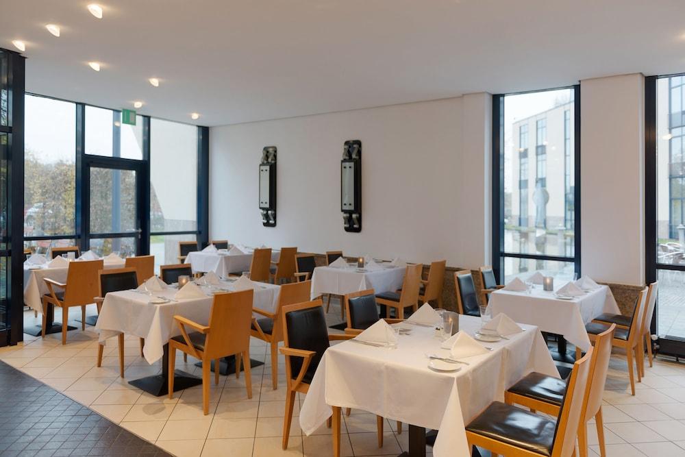 Four Ratingen Dusseldorf Airport Hotel Exterior foto